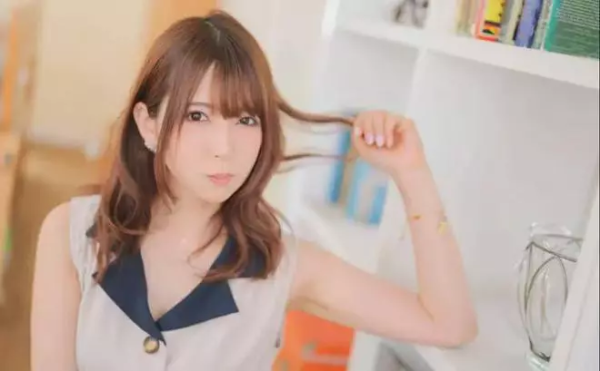 华信配资 波多野结衣演艺15年，2700+作品，无退休计划，继续表演