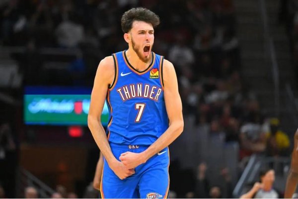 间群策略 俄城高塔，切特是邓肯后在单届总决赛中贡献10+盖帽的最年轻球员