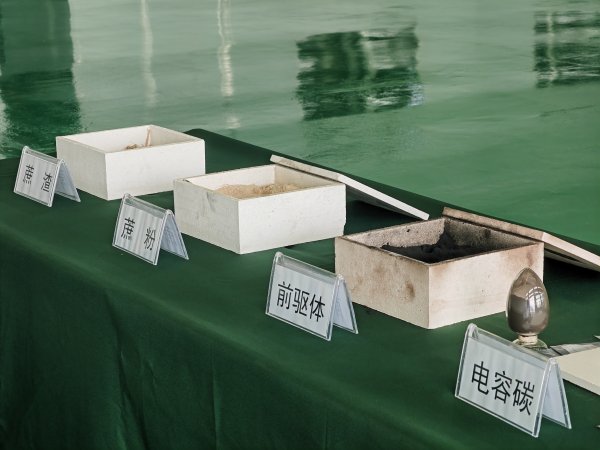 宏粤配资 从“无用渣”到“高端料”——糖业循环经济“蔗”里掘金闯新路